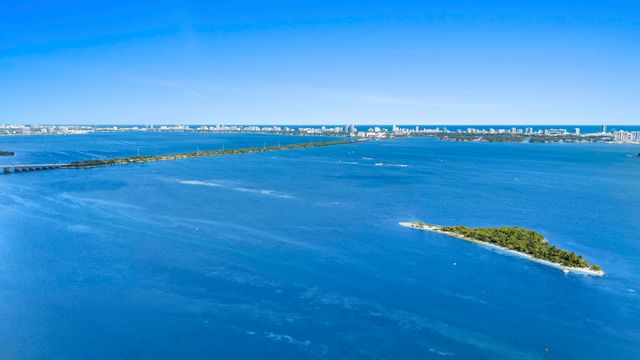 1800 N Bayshore Drive 3802, Miami, FL 33132