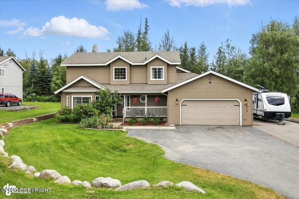2213 N Tabasco Cat Drive, Palmer, AK 99645