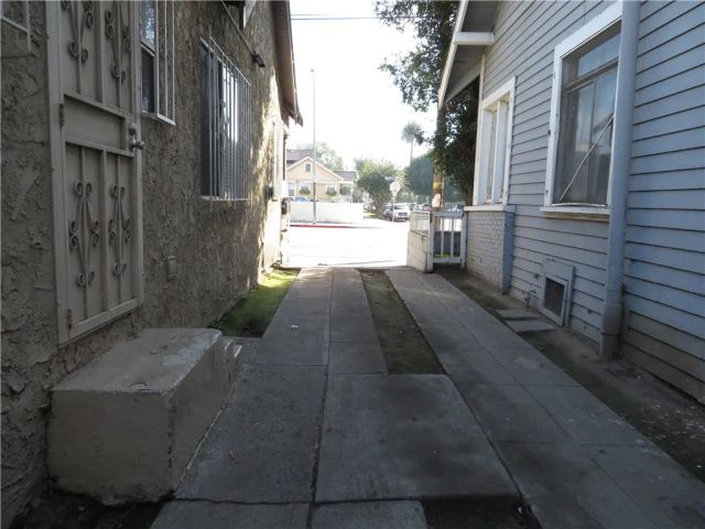 3923 S Normandie Avenue, Los Angeles, CA 90037