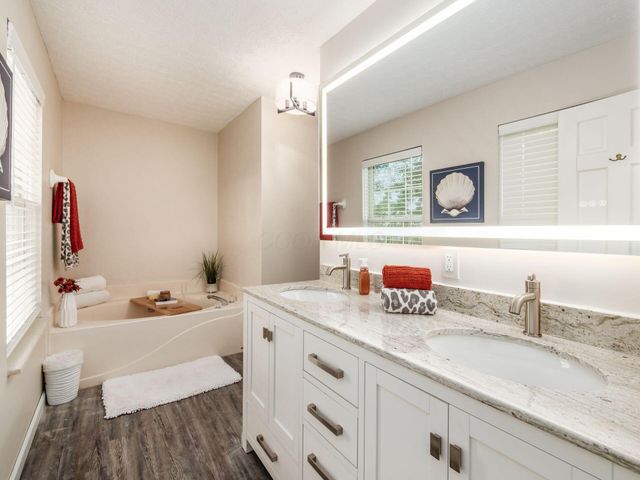 763 Middlebury Way, Powell, OH 43065