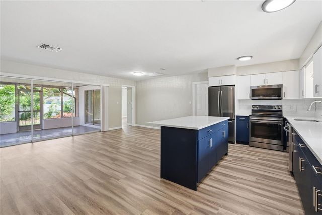 2465 BRENTWOOD DRIVE, Clearwater, FL 33764