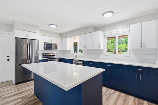 2465 BRENTWOOD DRIVE, Clearwater, FL 33764