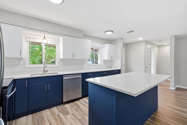 2465 BRENTWOOD DRIVE, Clearwater, FL 33764