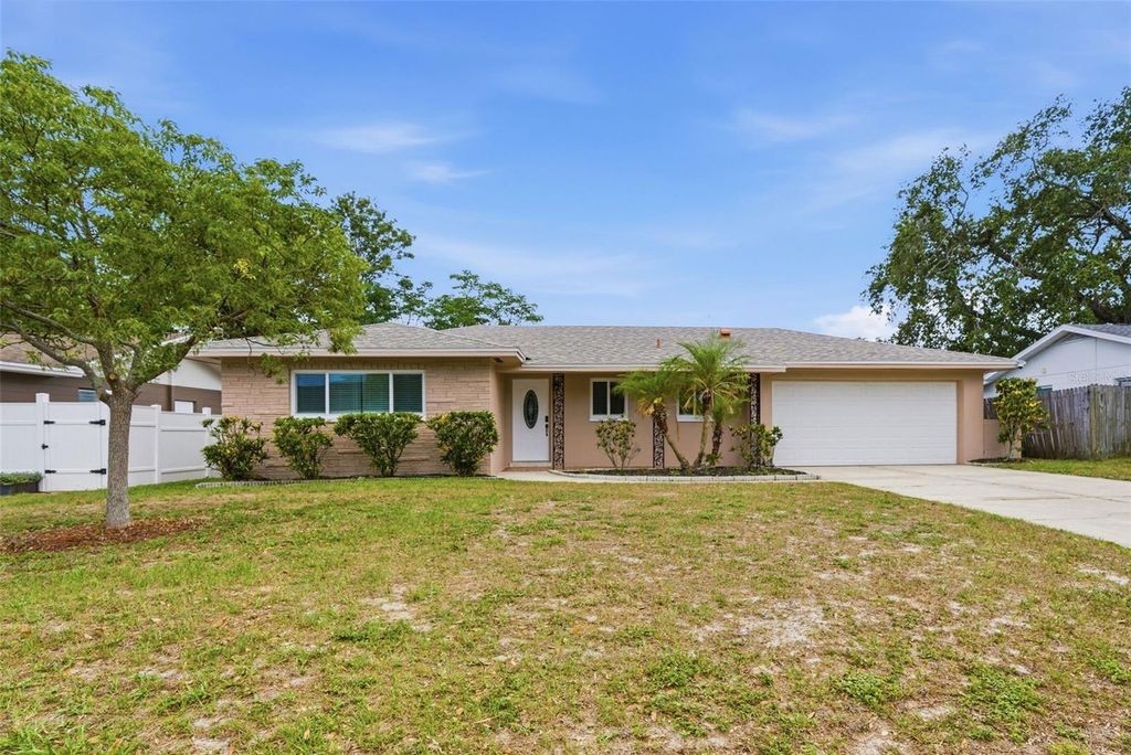 2465 BRENTWOOD DRIVE, Clearwater, FL 33764