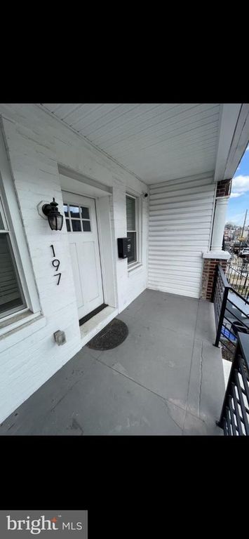 197 W LURAY ST, PHILADELPHIA, PA 19140 — photo 2