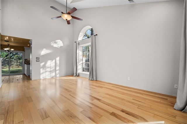 11021 Whiskey River DR, Austin, TX 78748