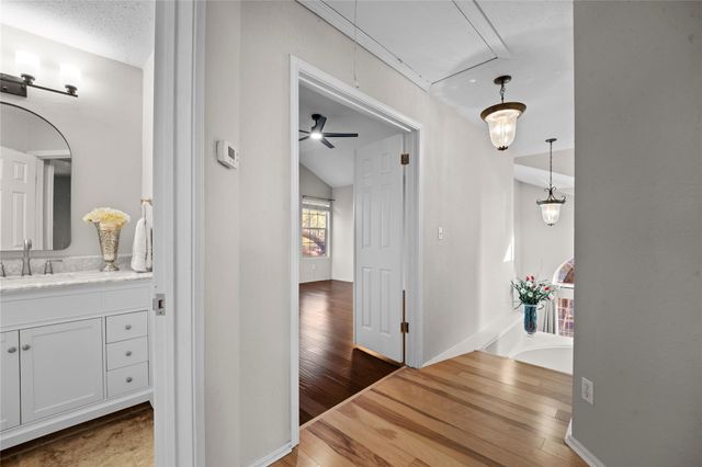 11021 Whiskey River DR, Austin, TX 78748