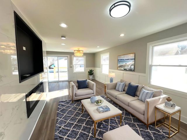 17855 Walter Street, Lansing, IL 60438