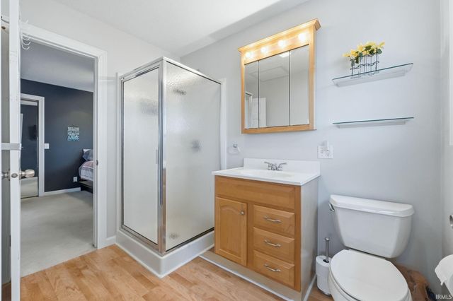 6722 E McGuire Road, Churubusco, IN 46723