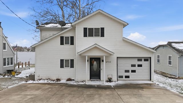 6722 E McGuire Road, Churubusco, IN 46723