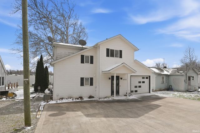 6722 E McGuire Road, Churubusco, IN 46723