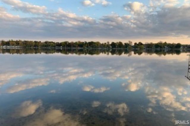 6722 E McGuire Road, Churubusco, IN 46723