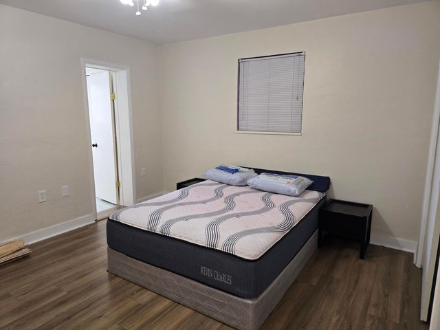2032 Fillmore Street, Hollywood, FL 33020