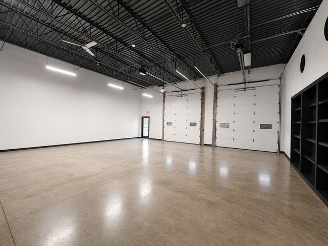 1600 N Milwaukee Avenue 307-308, Lake Villa, IL 60046