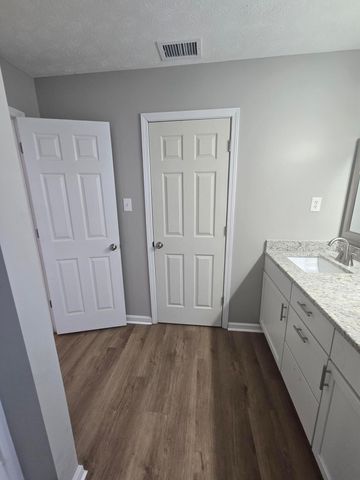 218 Christopher Drive, Nicholasville, KY 40356
