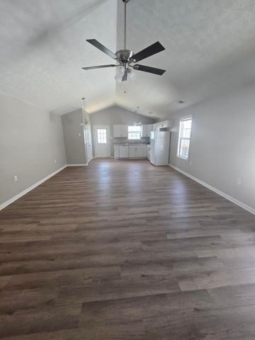 218 Christopher Drive, Nicholasville, KY 40356