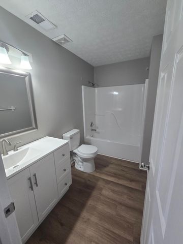 218 Christopher Drive, Nicholasville, KY 40356