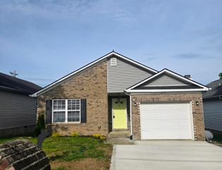 218 Christopher Drive, Nicholasville, KY 40356