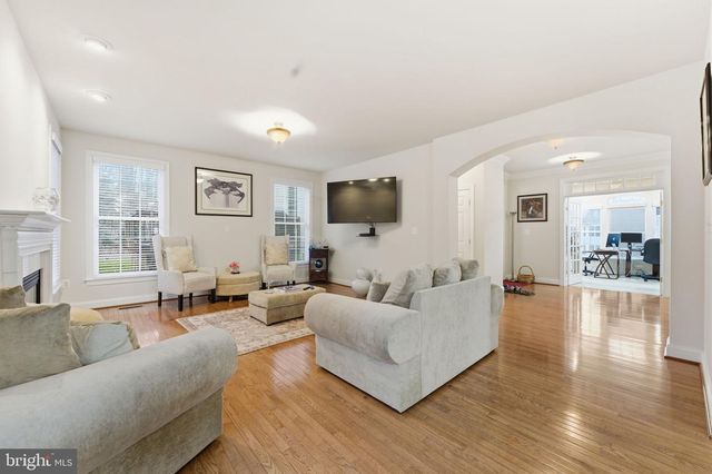 7669 OAK FIELD CT, Springfield, VA 22153