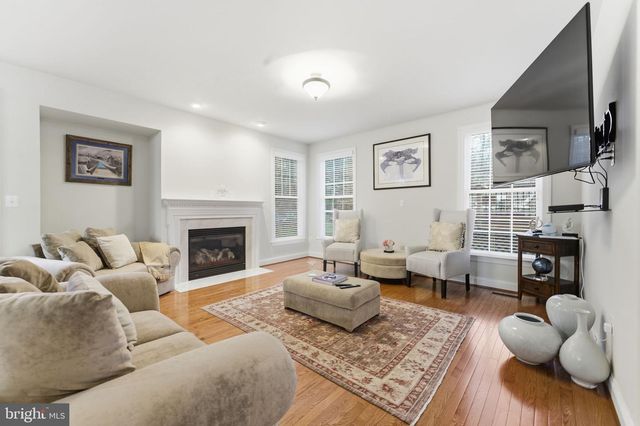 7669 OAK FIELD CT, Springfield, VA 22153