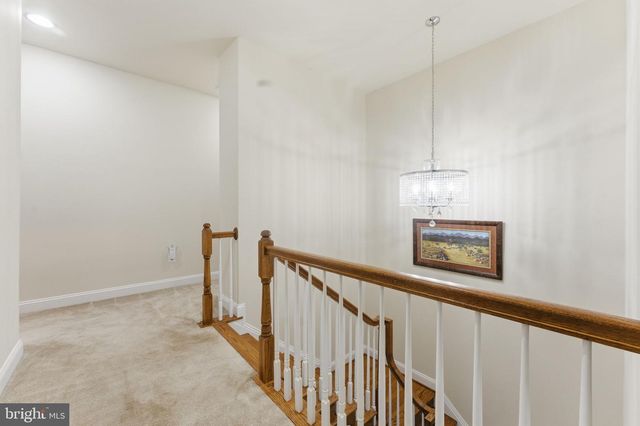 7669 OAK FIELD CT, Springfield, VA 22153