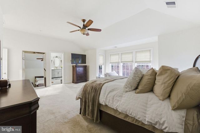 7669 OAK FIELD CT, Springfield, VA 22153