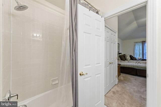 7669 OAK FIELD CT, Springfield, VA 22153