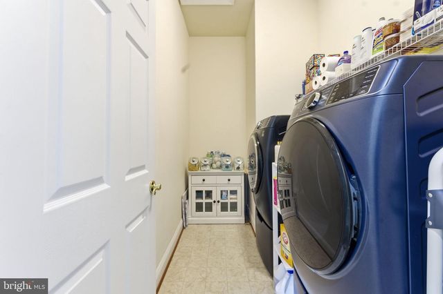 7669 OAK FIELD CT, Springfield, VA 22153