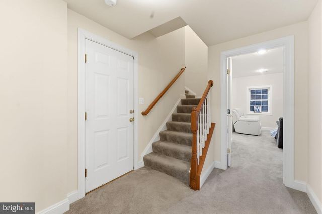 7669 OAK FIELD CT, Springfield, VA 22153