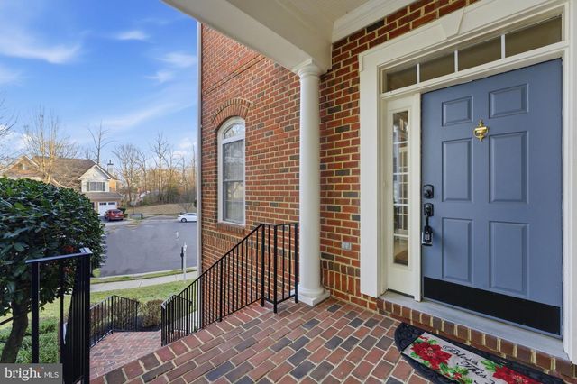 7669 OAK FIELD CT, Springfield, VA 22153