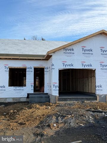 337 LORA DR, Woodstock, VA 22664