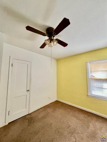 614 SW Webster AVE, Topeka, KS 66606