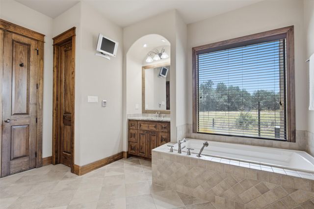 438 Patricia RD, Georgetown, TX 78628