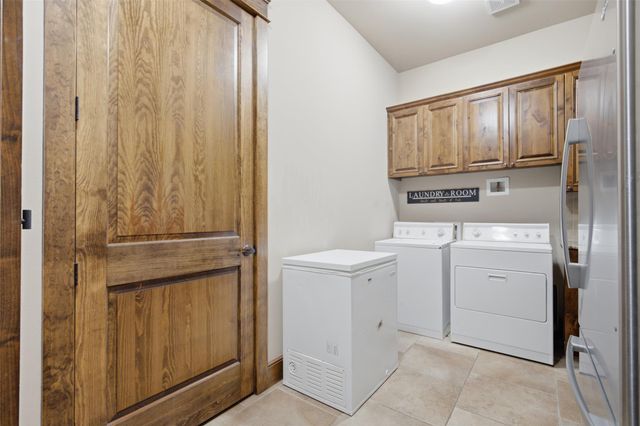 438 Patricia RD, Georgetown, TX 78628