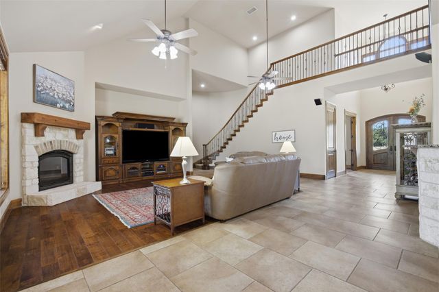 438 Patricia RD, Georgetown, TX 78628