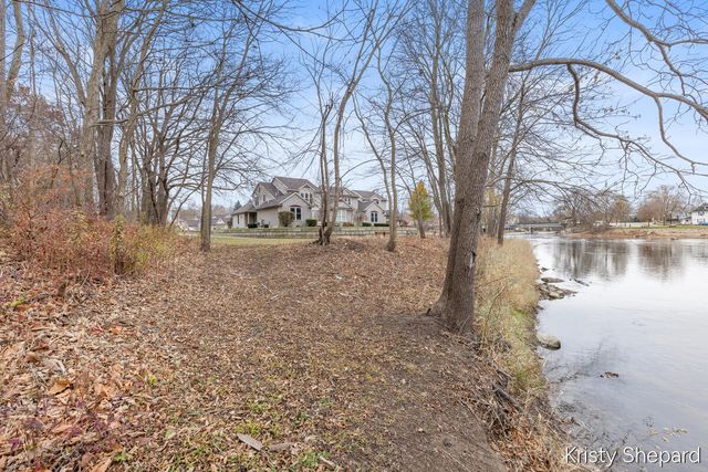 504 Rivers Edge Lane, Portland, MI 48875
