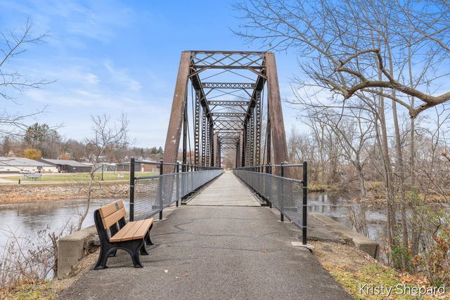 504 Rivers Edge Lane, Portland, MI 48875