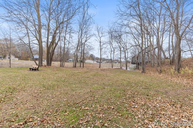 504 Rivers Edge Lane, Portland, MI 48875