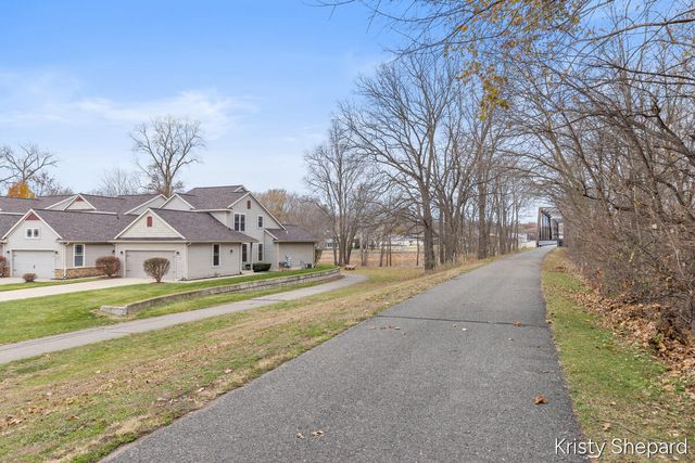 504 Rivers Edge Lane, Portland, MI 48875