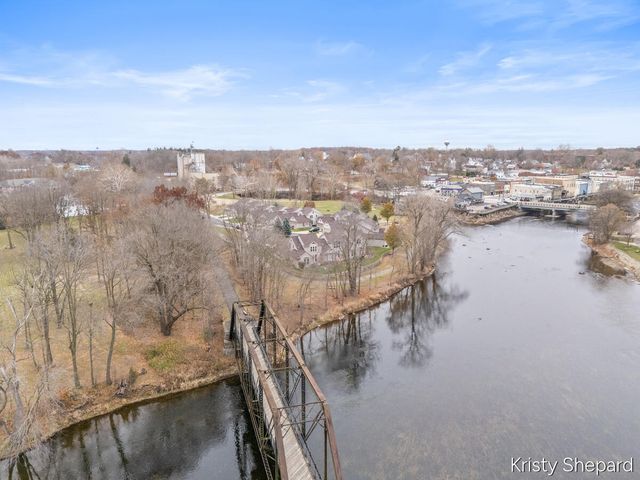 504 Rivers Edge Lane, Portland, MI 48875