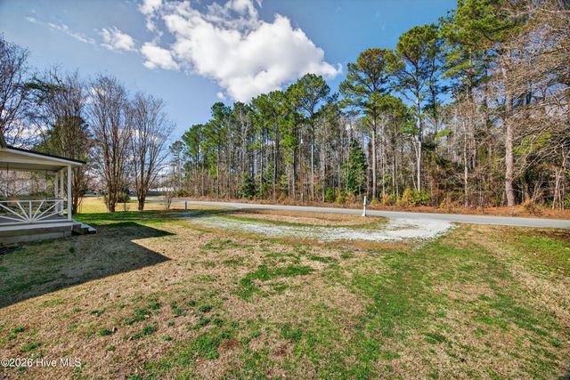 2100 Teresa Drive, Castle Hayne, NC 28429