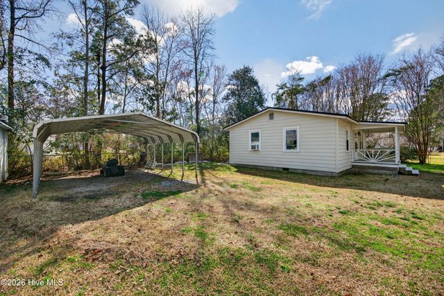 2100 Teresa Drive, Castle Hayne, NC 28429