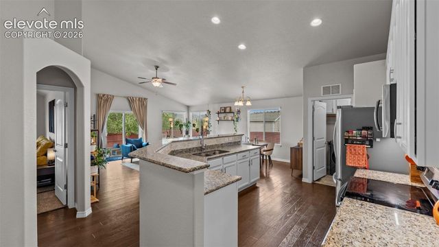 6754 Phantom Way, Colorado Springs, CO 80925