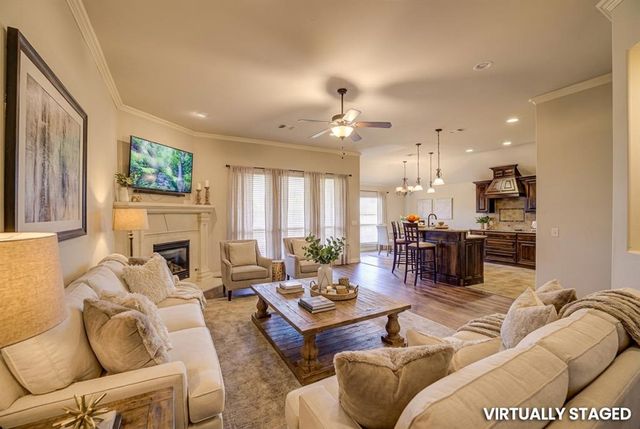 300 Summit Bend, Norman, OK 73071