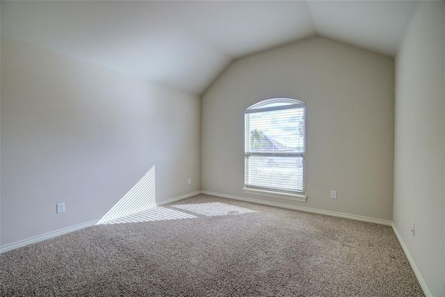 300 Summit Bend, Norman, OK 73071