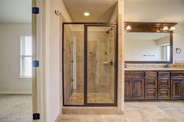 300 Summit Bend, Norman, OK 73071