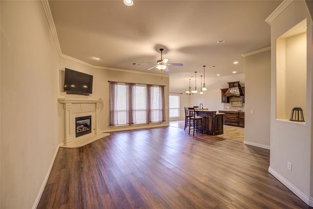 300 Summit Bend, Norman, OK 73071