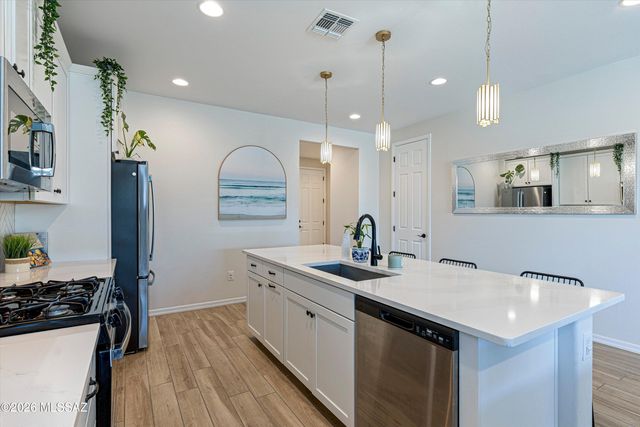 10836 W Perenosa Place, Marana, AZ 85653
