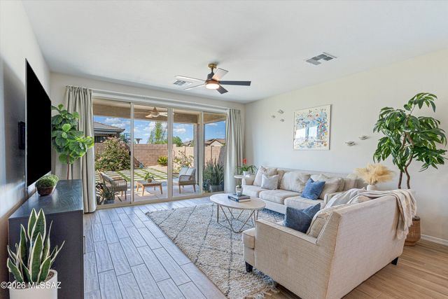10836 W Perenosa Place, Marana, AZ 85653