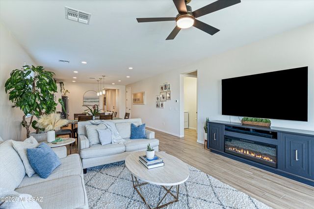 10836 W Perenosa Place, Marana, AZ 85653